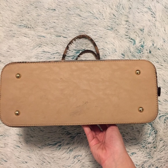 ✨CHARMING CHARLIE SNAKESKIN PURSE✨ - Picture 5 of 8